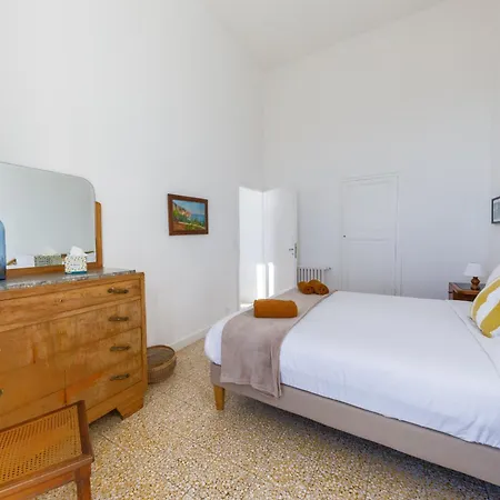 Somptueux 137m2 Vue Carre D'or Appartement